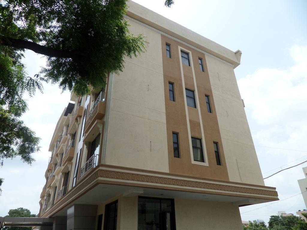 Sai Heera Residency Hotel Shirdi Exterior foto